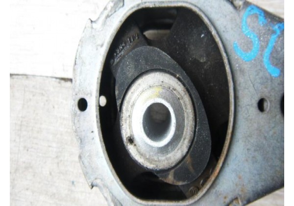 подушка, опора двигуна права верхня Renault Scenic III, Megane III, Fluence 1.5 dci, 1.4 16V, 1.4 TCe, 113560009R